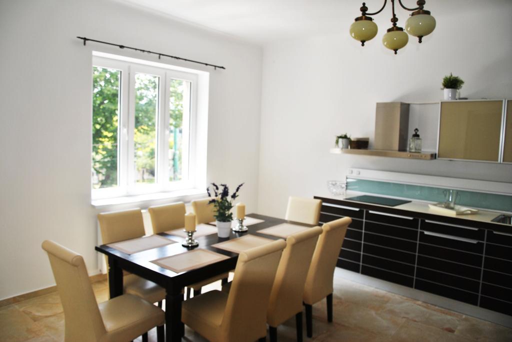 Schoenbrunn Park Apartement Vienna Room photo
